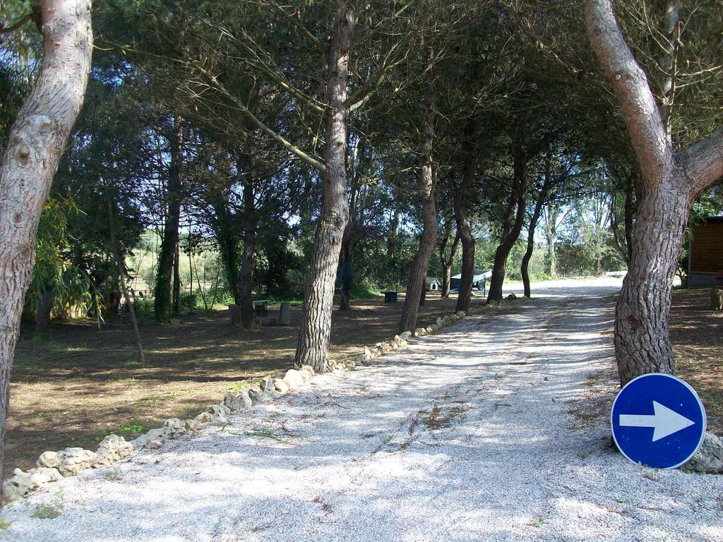Appartamenti Turistici Aprile Antonio Luigi Borgagne Bagian luar foto