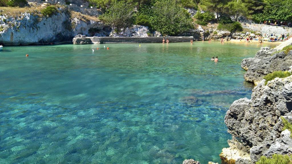 Appartamenti Turistici Aprile Antonio Luigi Borgagne Bagian luar foto